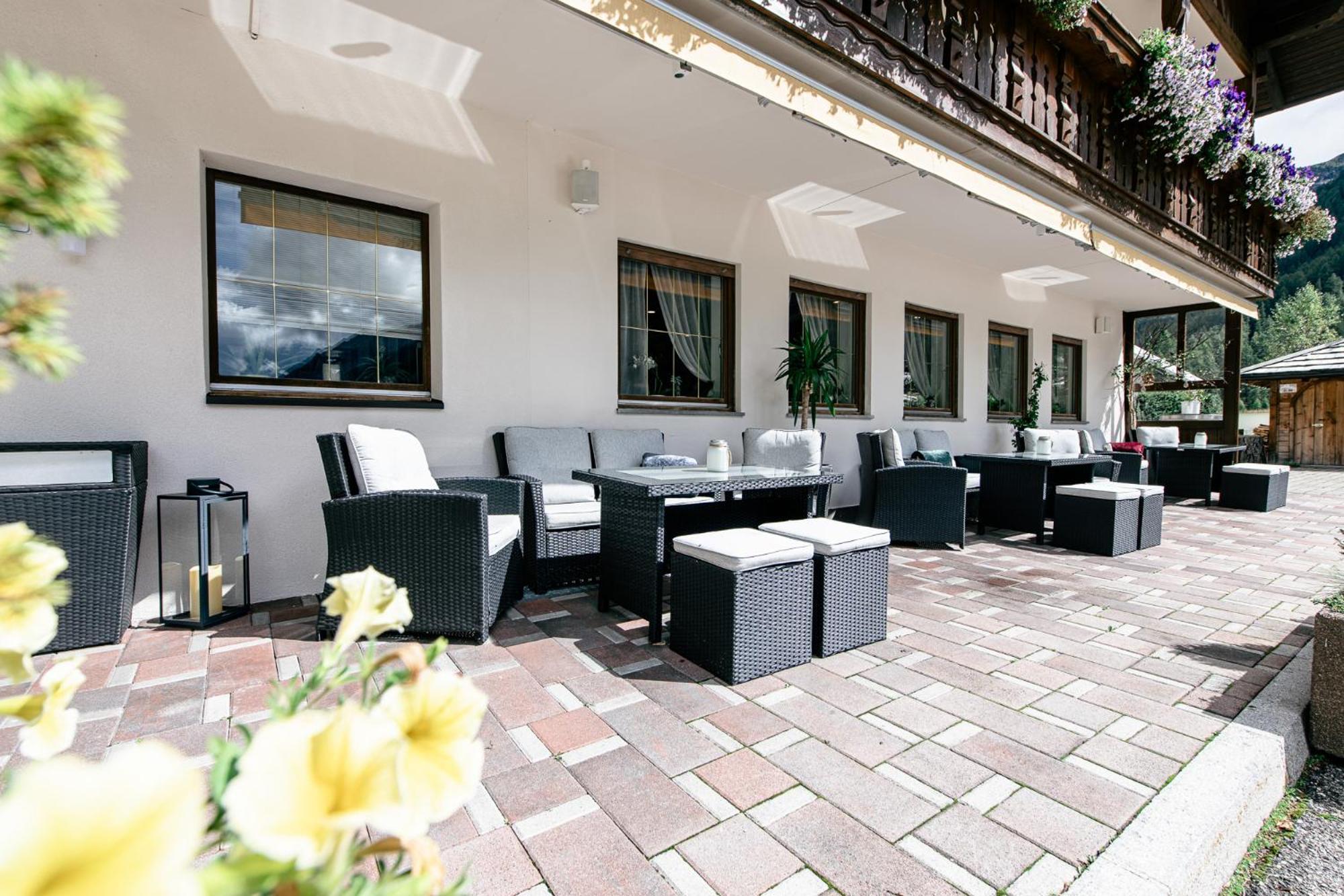 Hotel Bacher Riva di Tures Extérieur photo
